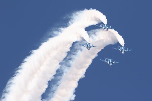 KAWASAKI T-4 (66-5745) - 24 July 2016: The 29th Sapporo AirShow: Japan Air-Self Defence Force: Blue Impulse.