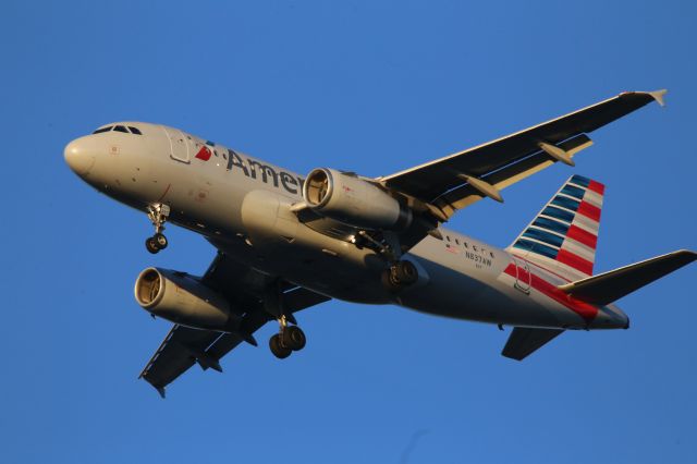 Airbus A319 (N837AW)