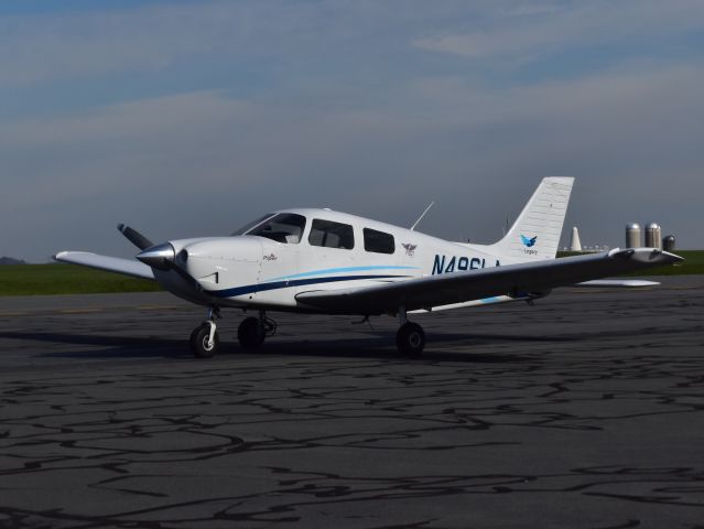 Piper Cherokee (N496LA)