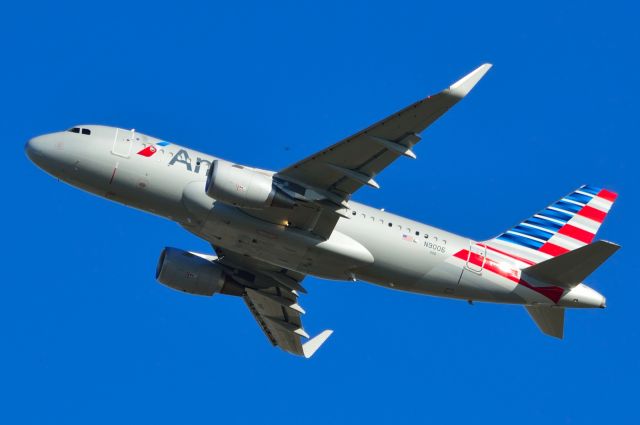 Airbus A319 (N9006) - American - N9006 - A319 - Departing KDFW 11/17/2013 (This is a brand new Airbus 319)