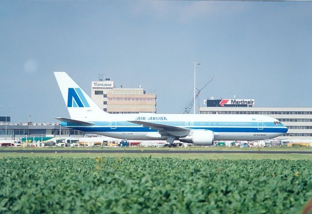 BOEING 767-200 (PH-AHM) - Air Aruba B767-204ER cn25058 Archief 1991