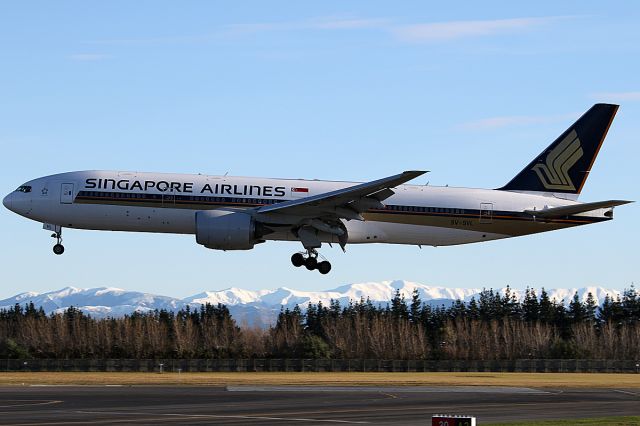 Boeing 777-200 (9V-SVL)