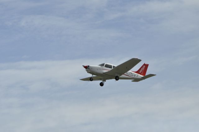 Piper Cherokee (N515VT)