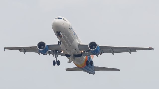 Airbus A320 (N292NV) - Allegiant Air A320 climbs out of KSBN on 9R.