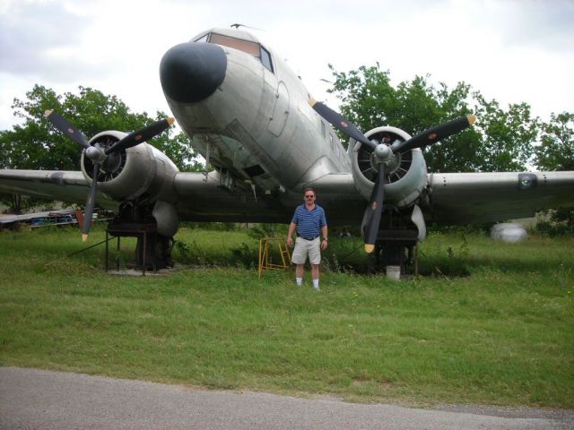 Douglas DC-3 (N583V)