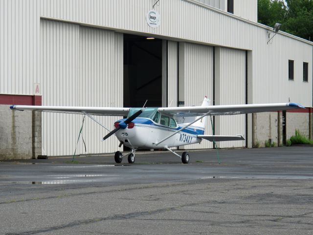 Cessna Skyhawk (N734XY)