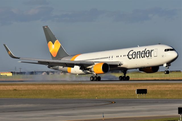 BOEING 767-300 (D-ABUZ) - Condor Boeing 767-330(ER)(WL) arriving at YYC on Aug 27.