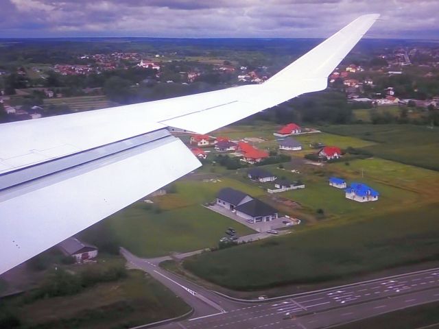 Canadair Regional Jet CRJ-900 (D-ACNO) - Landing in Rzeszow