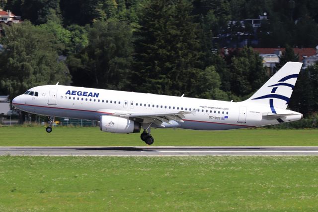 Airbus A320 (SX-DGB)
