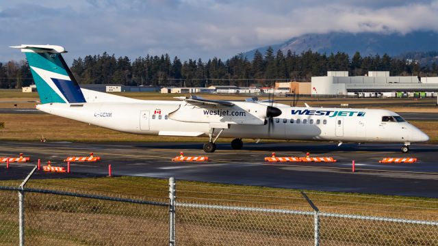 de Havilland Dash 8-400 (C-GENM)