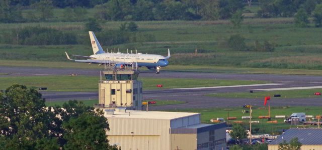 Boeing 757-200 (09-0015) - MORRISTOWN, NEW JERSEY, USA-JULY 24, 2020: Shortly after landing on Runway 23 at Morristown Municipal Airport, Air Force One, with President Trump on board, is seen passing by the control tower. The President is spending the weekend at his golf club in Bedminster, New Jersey. When flying into or out of Morristown Airport, the Air Force uses the Boeing 757-200 as Air Force One, instead of the larger 747, because of shorter runways at Morristown. Photo taken from approximately one mile away.