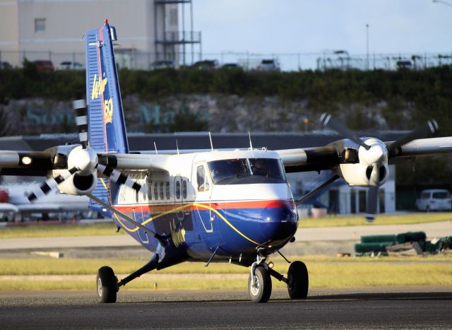 De Havilland Canada Twin Otter (PJ-WIS)