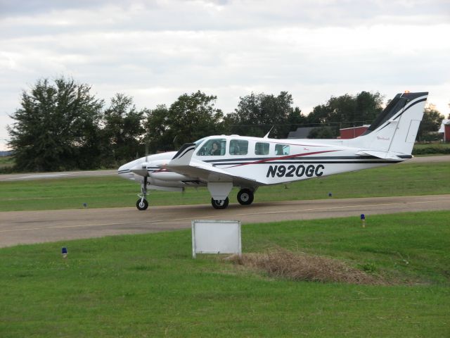 Beechcraft Baron (58) (N920GC)