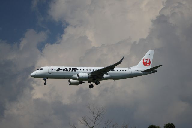 Embraer ERJ-190 (JA245J) - August 3rd 2019:ITM-HKD.