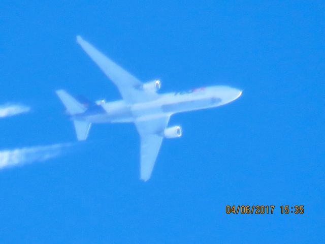 Boeing MD-11 (N596FE)