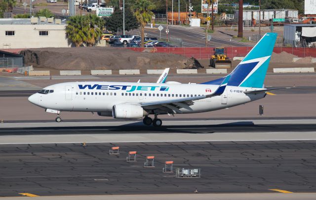 Boeing 737-700 (C-FIBW)