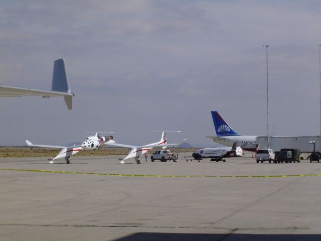 N318SL — - Scaled Composites White Knight