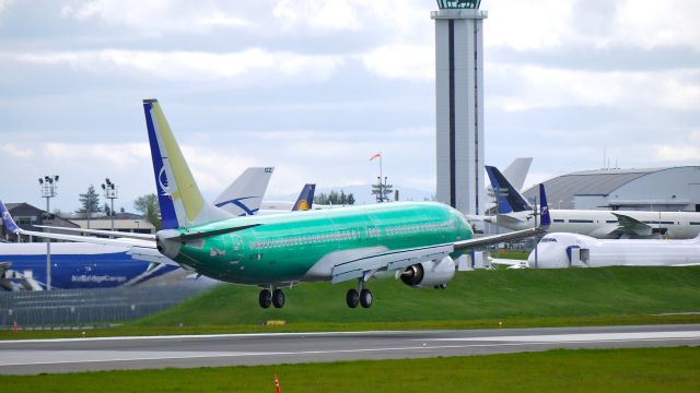 Boeing 737-800 (N1787B) - BOE506 (LN:4030) on short final to runway 16R during its maiden flight test on 4/27/12. Customer for this aircraft is Travel Service (TVS).