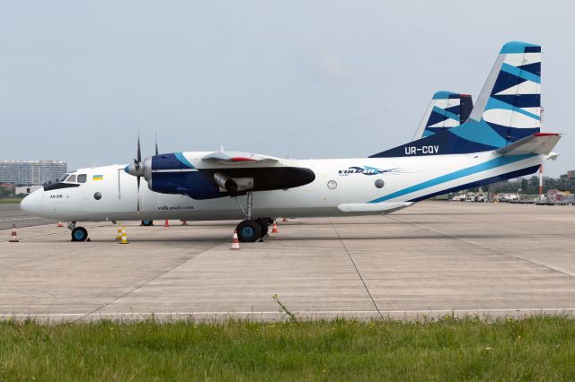 Antonov An-26 (UR-CQV)