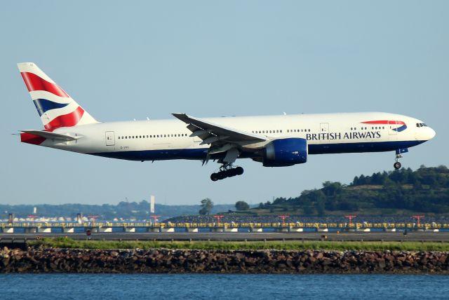 Boeing 777-200 (G-VIIS) - Speedbird 50 Golf landing on 27