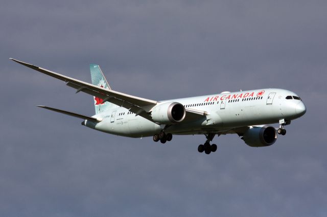 Boeing 787-9 Dreamliner (C-FPQB) - Air Canada B789 operating LHR-Montreal seen on approach to Boston Logan - diverting due to weather on June 16, 2022. 