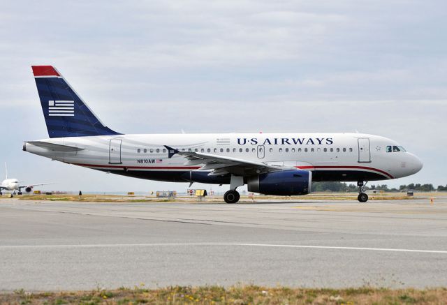 Airbus A319 (N810AW)