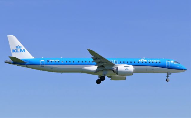 EMBRAER 195 (PH-NXA) - Photo taken on May 10, 2021