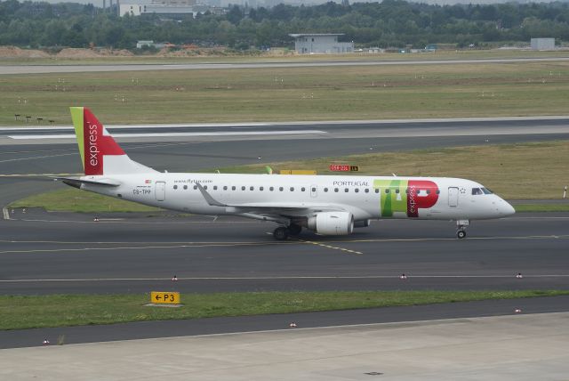 Embraer ERJ-190 (CS-TPP) - TAP Express EMB190 cn441