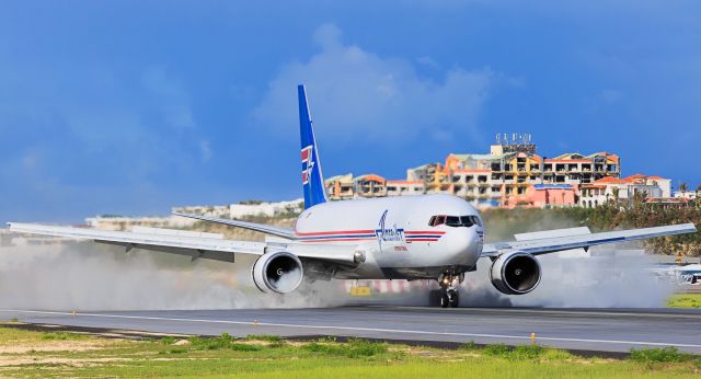 BOEING 767-300 (N316CM) - Amerijet landing at TNCM after some rain showers