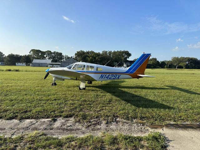 Piper Cherokee (N1429X) - Piper Arrow II