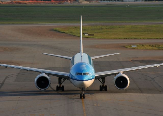 Boeing 777-200 (PH-BQL)