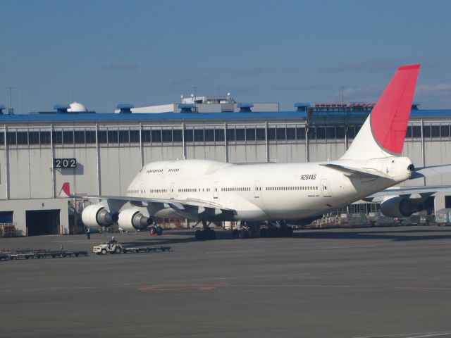 Boeing 747-400 (N264AS)