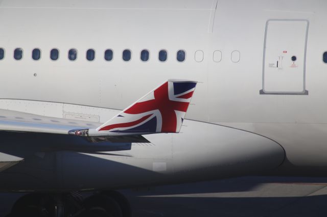 Airbus A340-600 (G-VBLU)