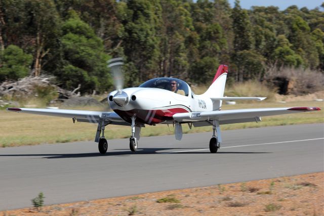 Lancair Legacy 2000 (VH-ZYA)