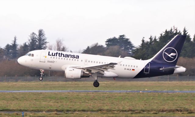 Airbus A319 (D-AILK) - lufthansa a319-114 d-ailk landing at shannon from frankfurt 6/12/20.