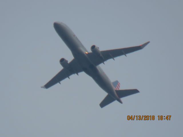 Embraer 175 (N222NS)