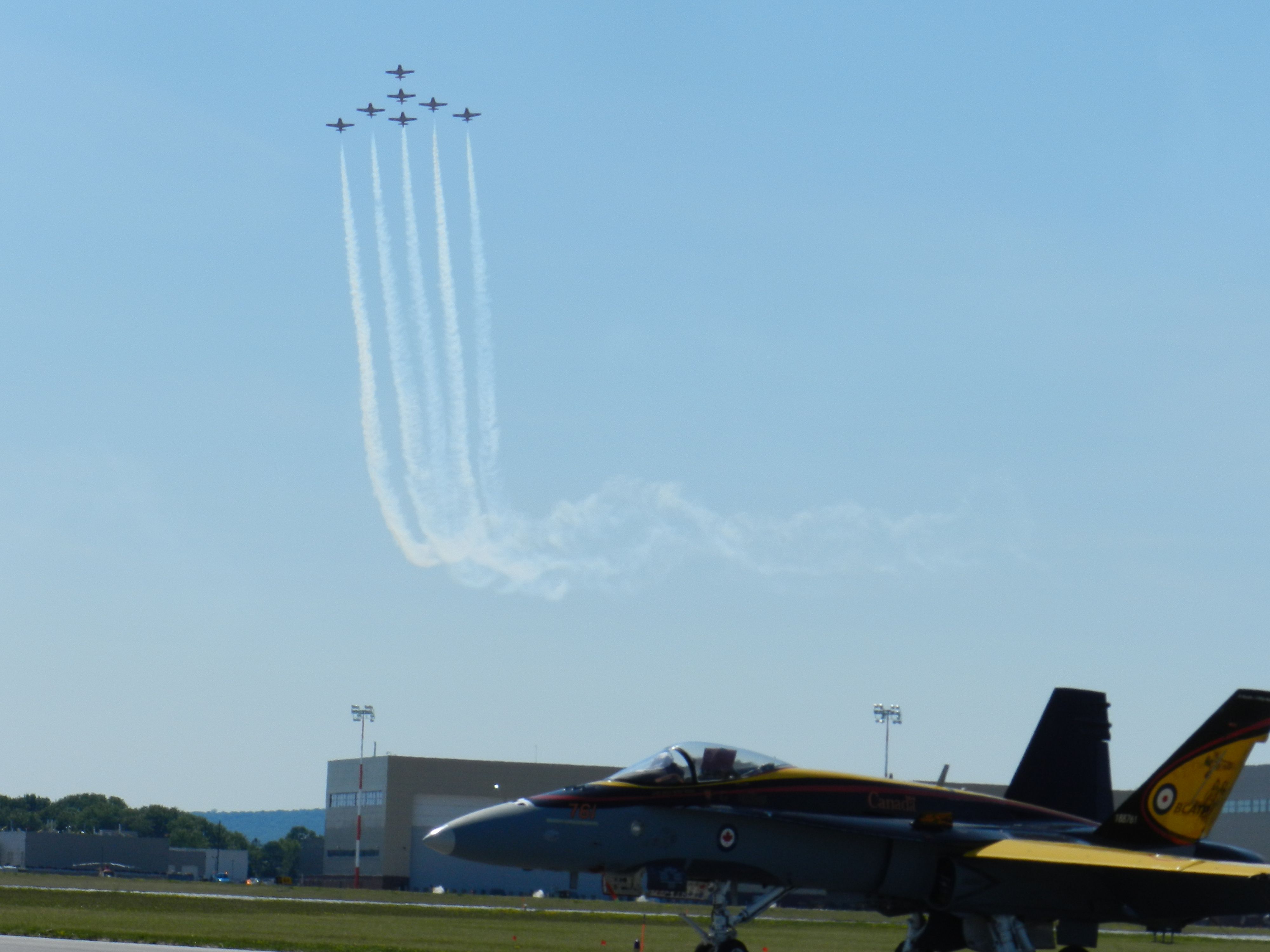 McDonnell Douglas FA-18 Hornet (18-8761) - AIR SHOW TRENTON 2016