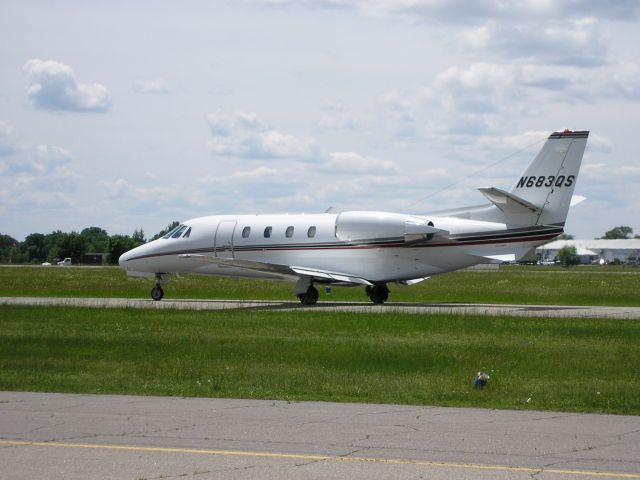 Cessna Citation Excel/XLS (N683QS) - Co-owned by NetJets and Desert Moon LLC out of Oklahoma City.  Seen here taxiing for take off on a ferry flight from AXN to MSP.  Flies with the NetJets callsign.