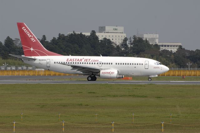 Boeing 737-700 (HL8204) - Departure at NRT Airport Runway 16R on 2011/10/8