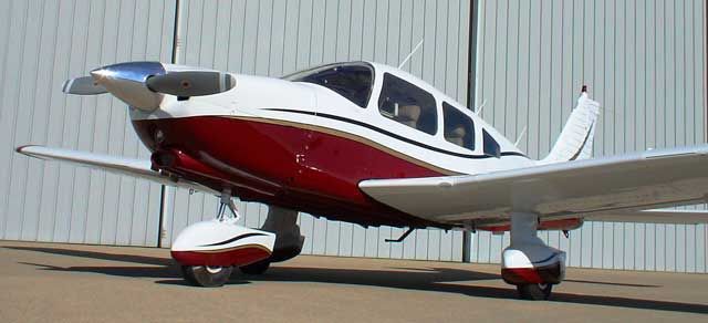 Piper Cherokee (N2157F)