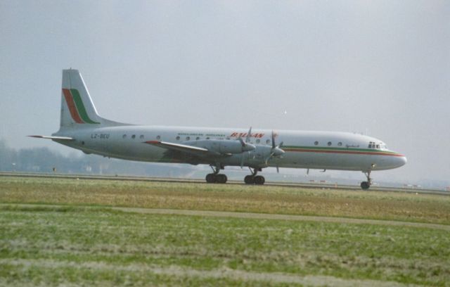 Ilyushin Zebra (LZ-BEU) - Bulgarian Airline cn183005905