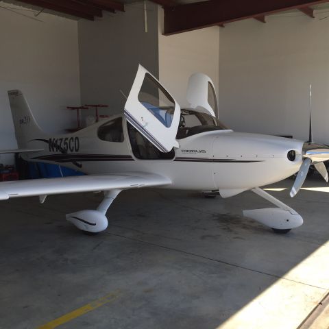 Cirrus SR-22 (N175CD)