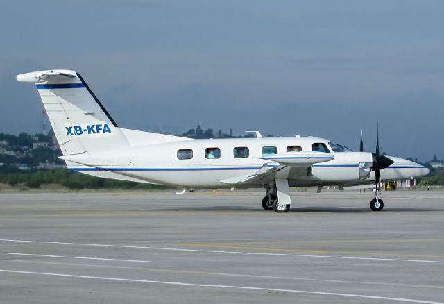 Piper Cheyenne 400 (XB-KFA)