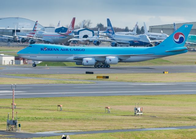 BOEING 747-8 (HL7623) - Taxing back to its apron after completing flight tests