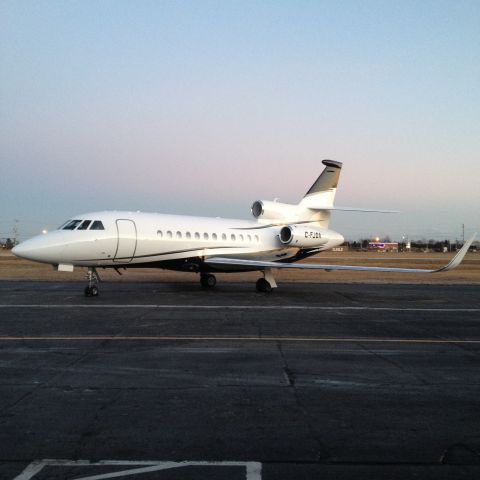 Dassault Falcon 900 (C-FJOA) - Taken at Great Lakes Flight Centre FBO ramp, Windsor, Ontario, Canada.