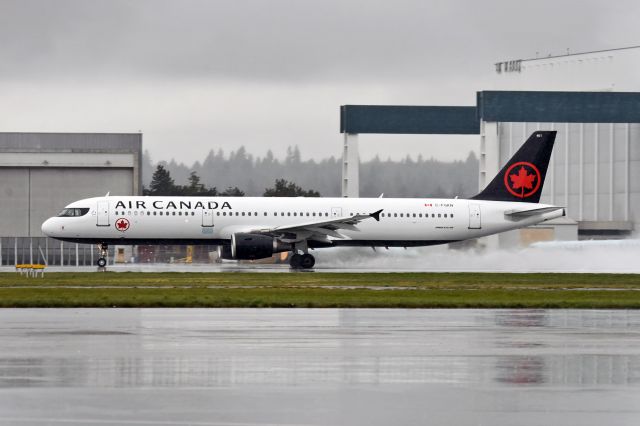 Airbus A321 (C-FGKN)