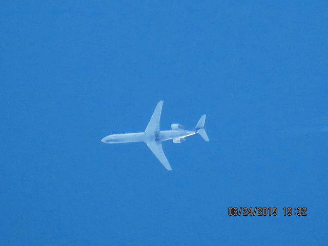 Canadair Regional Jet CRJ-700 (N170GJ)