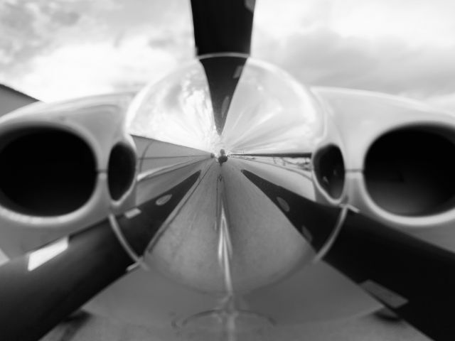 Cirrus SR22 Turbo (N131AM)