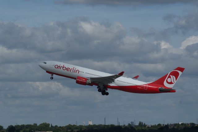 Airbus A330-300 (D-ALPC) - Air Berlin A330-223 cn444