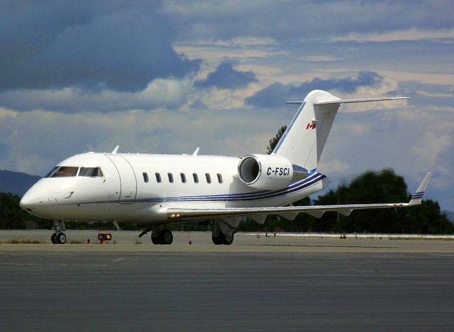 Canadair Challenger (C-FSCI)